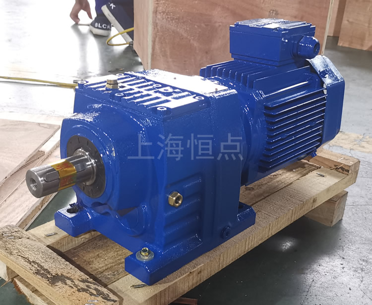 R47系列減速機配電機，藍色油漆實物照片