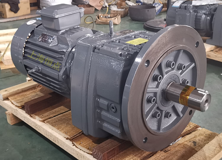 RF87減速機，立式安裝，輸入配電機，實物照片如下