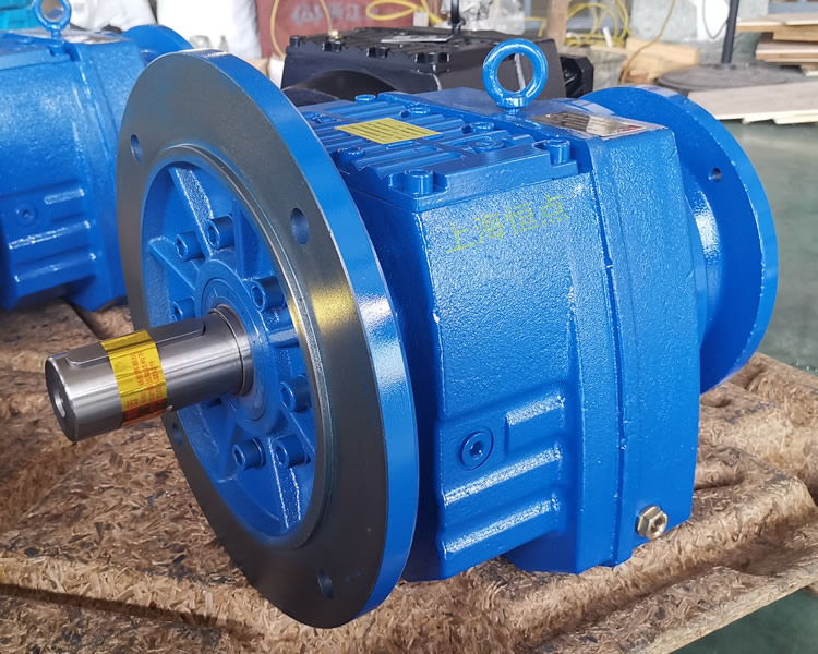 RF87減速機，輸入配法蘭B5端蓋，立式法蘭輸出，實物照片