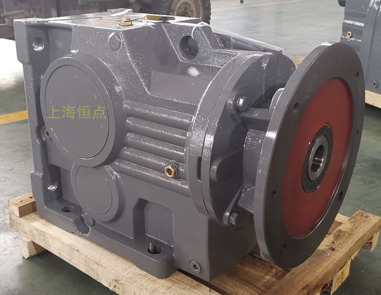 K97減速機，輸入配電機法蘭端蓋，右輸出單軸，實物圖如下